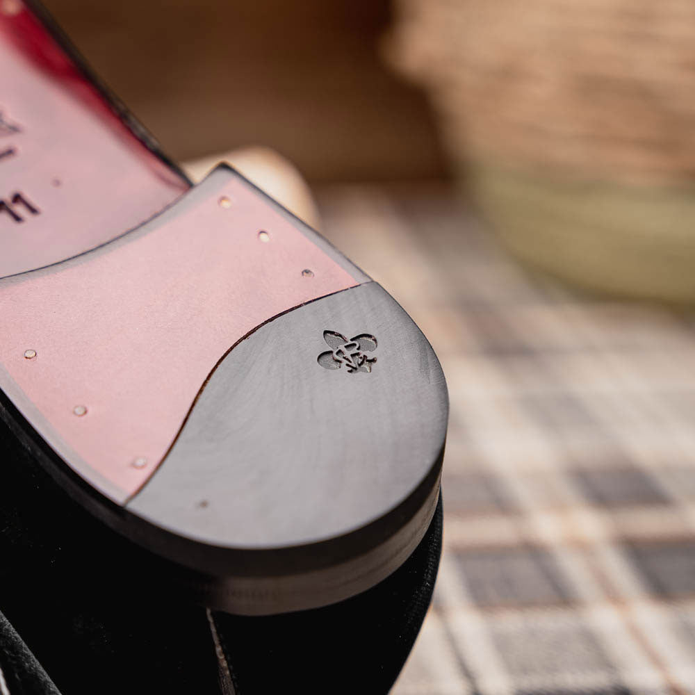 10 - 120 - Blk Arco Velvet Tuxedo Shoe, Black Sale by Zelli Italia – Don't Panic Shoes