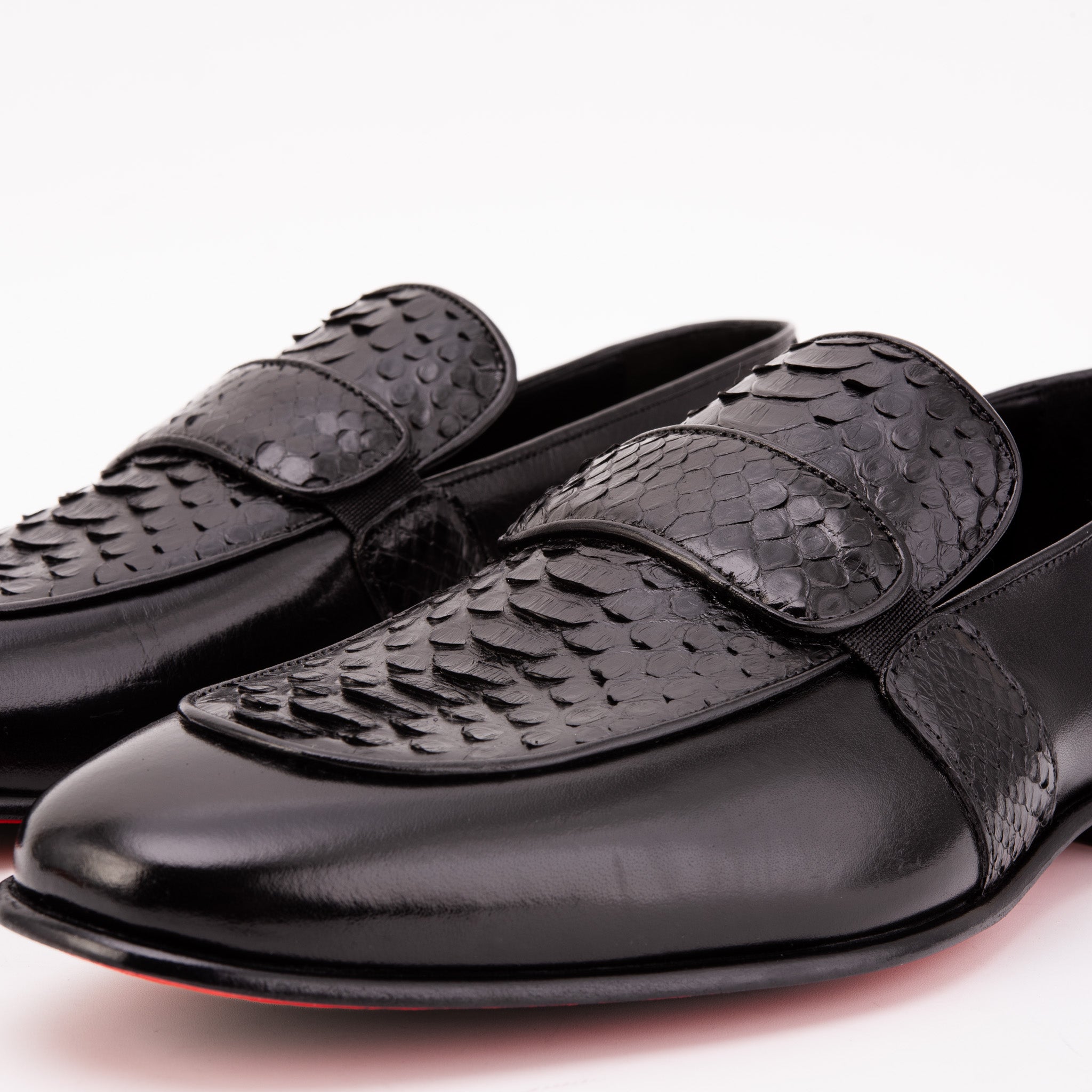 Vinci Leather Shoes The Dorian Black Python and Baby Buffalo Leather Loafer Men Shoe