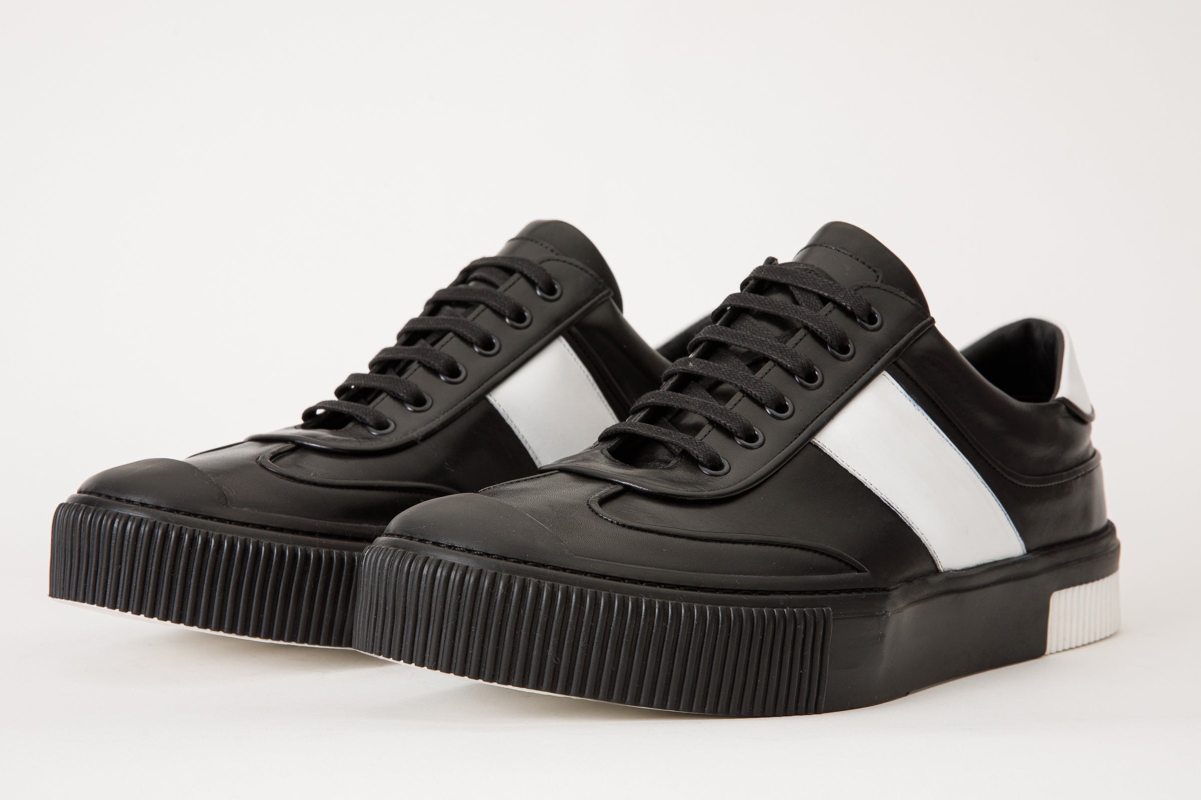 The Rom Black Leather Men Sneaker