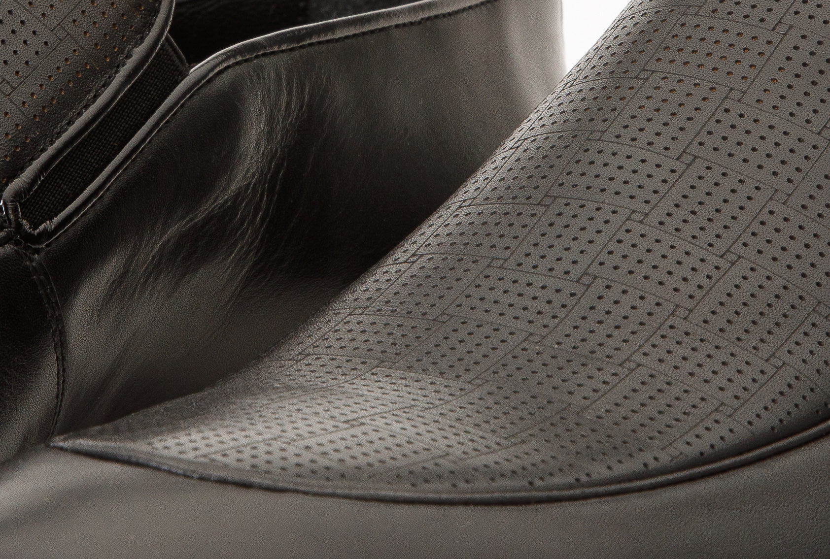 The Migues Black Leather Loafer Men Shoe