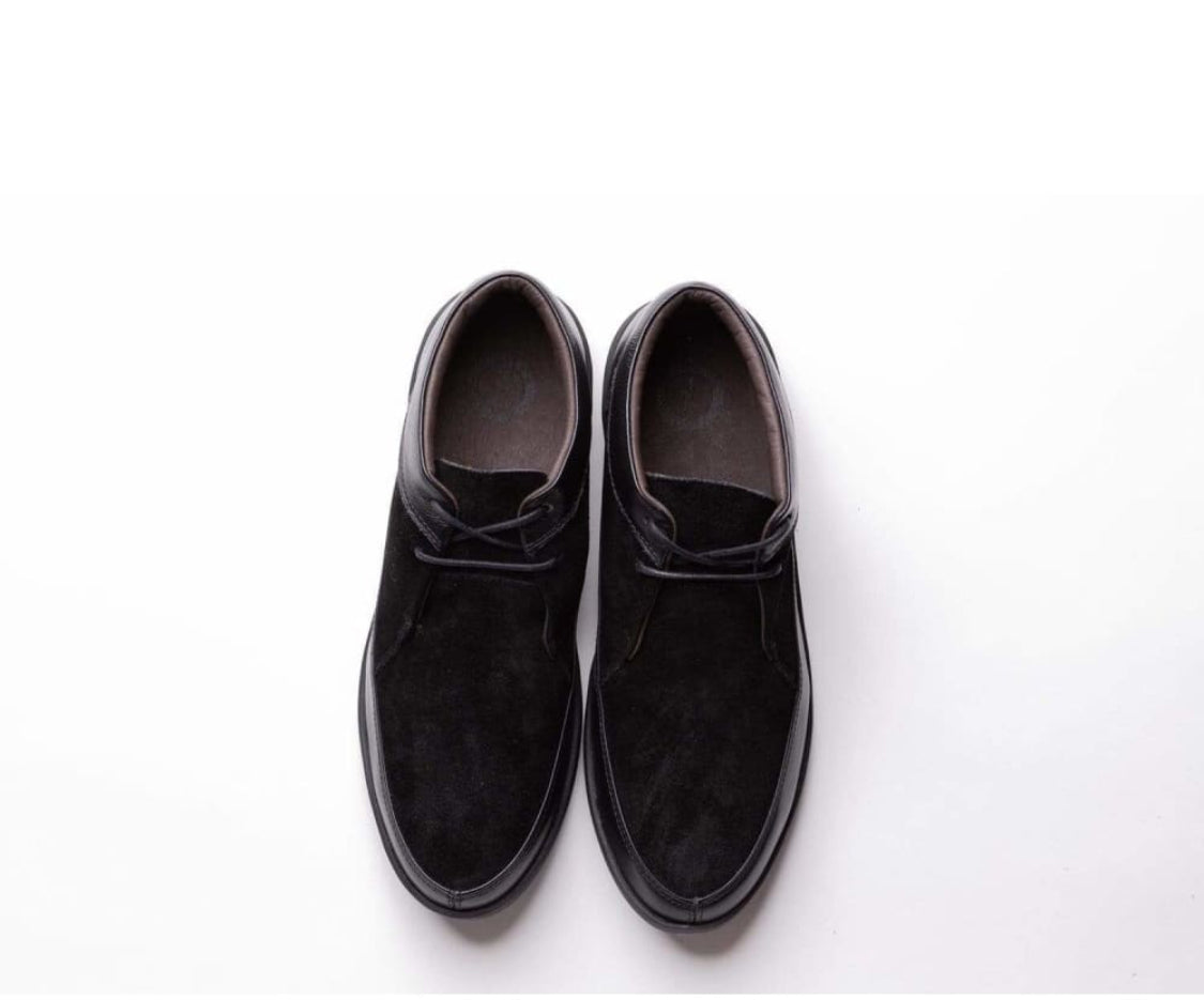 High-quality fashion footwear for men in classic black color with a modern twist