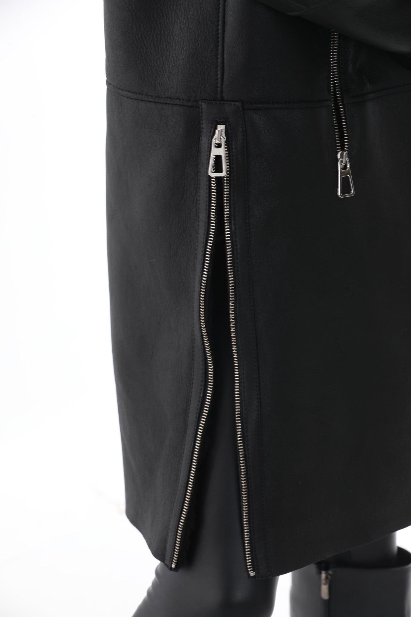 The Onyx Black Shearling & Fox Fur Leather Women Jacket