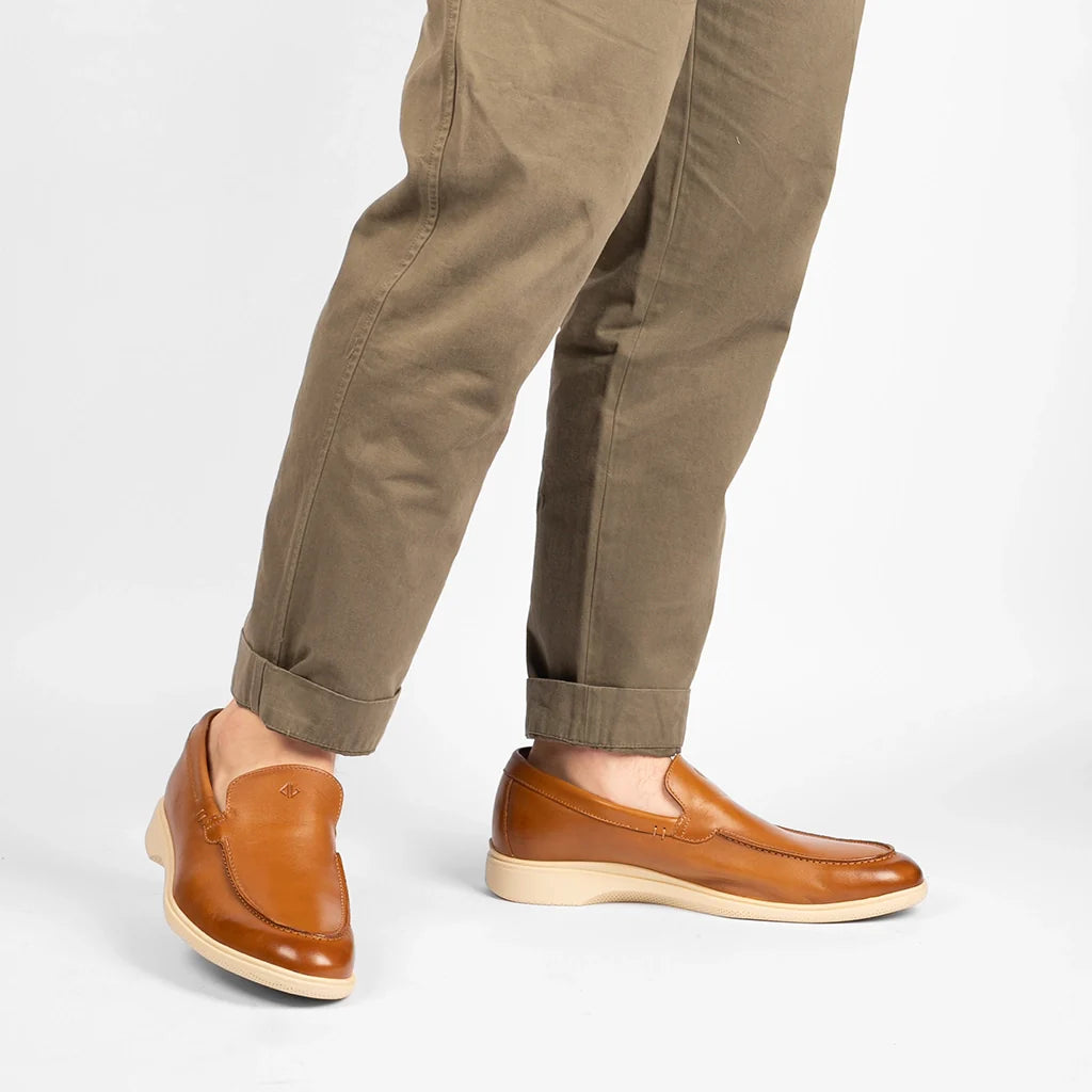 Amberjack The Loafer Men's Honey And Cream Two Tone