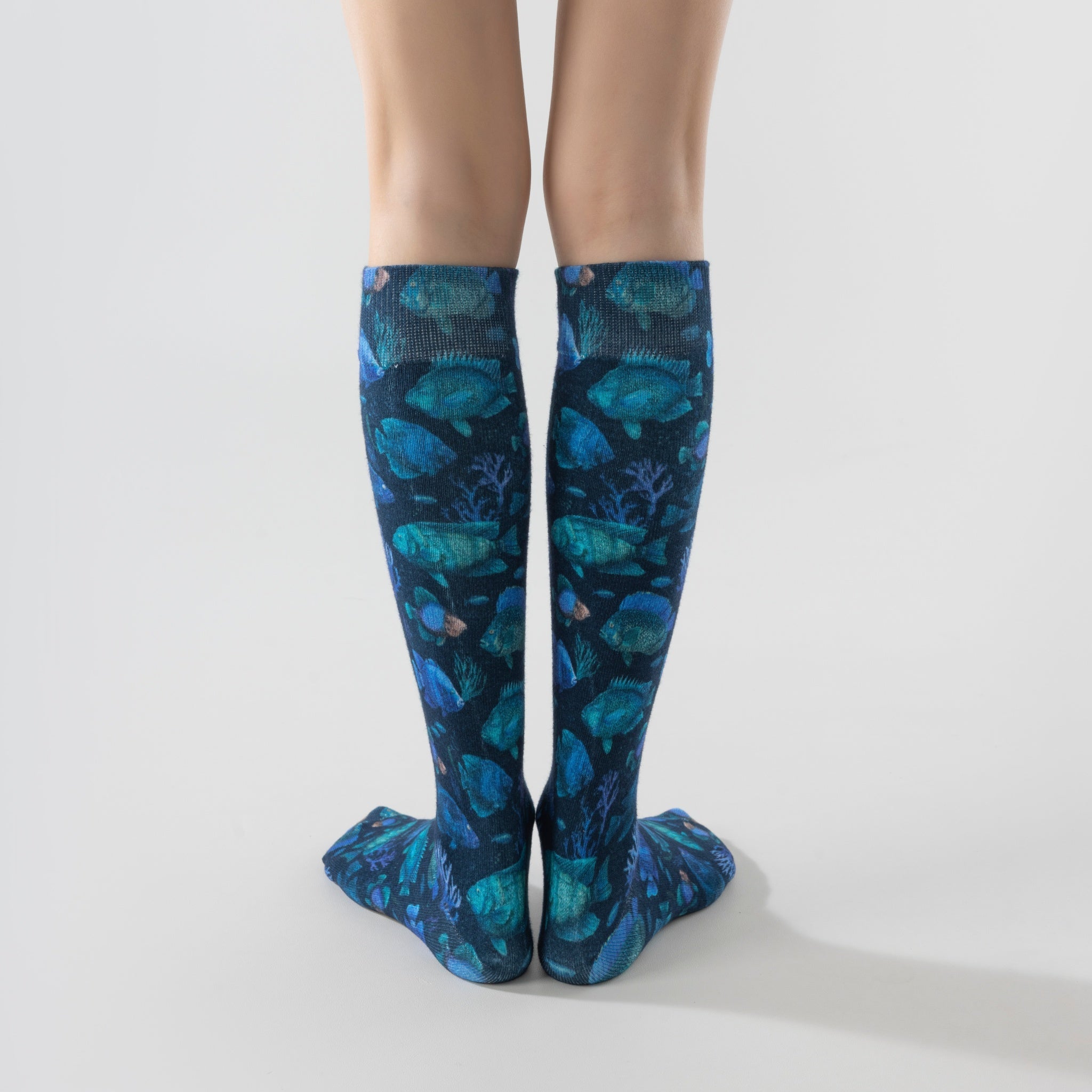 LAIROS Midnight Reef Socks
