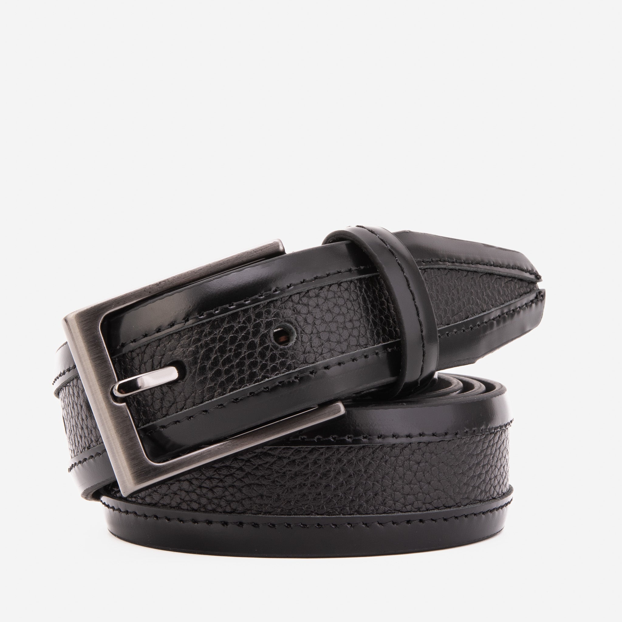 The Everest & Rockwell Black Leather Belt