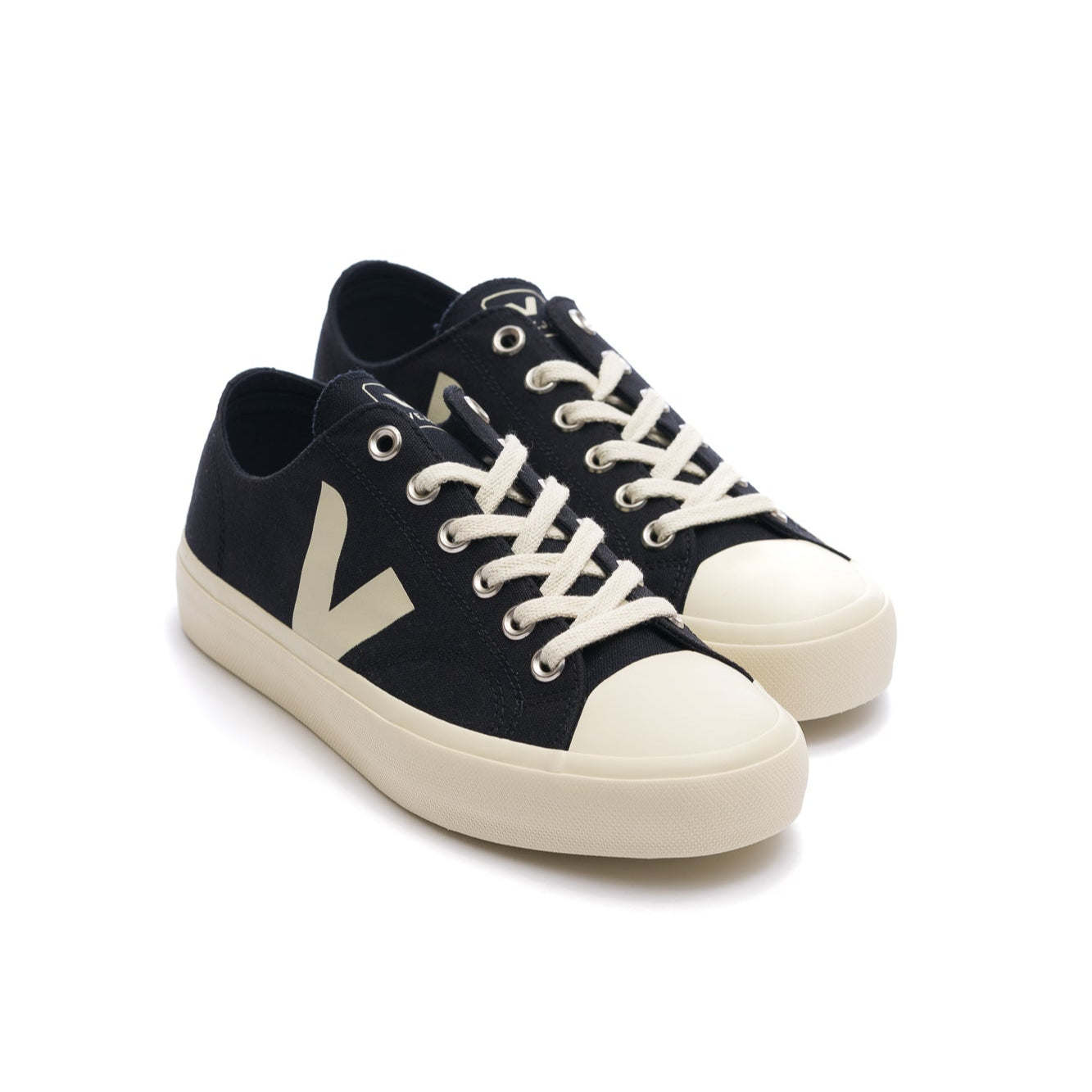Veja Wata II Low Canvas Shoe - Black/Pierre