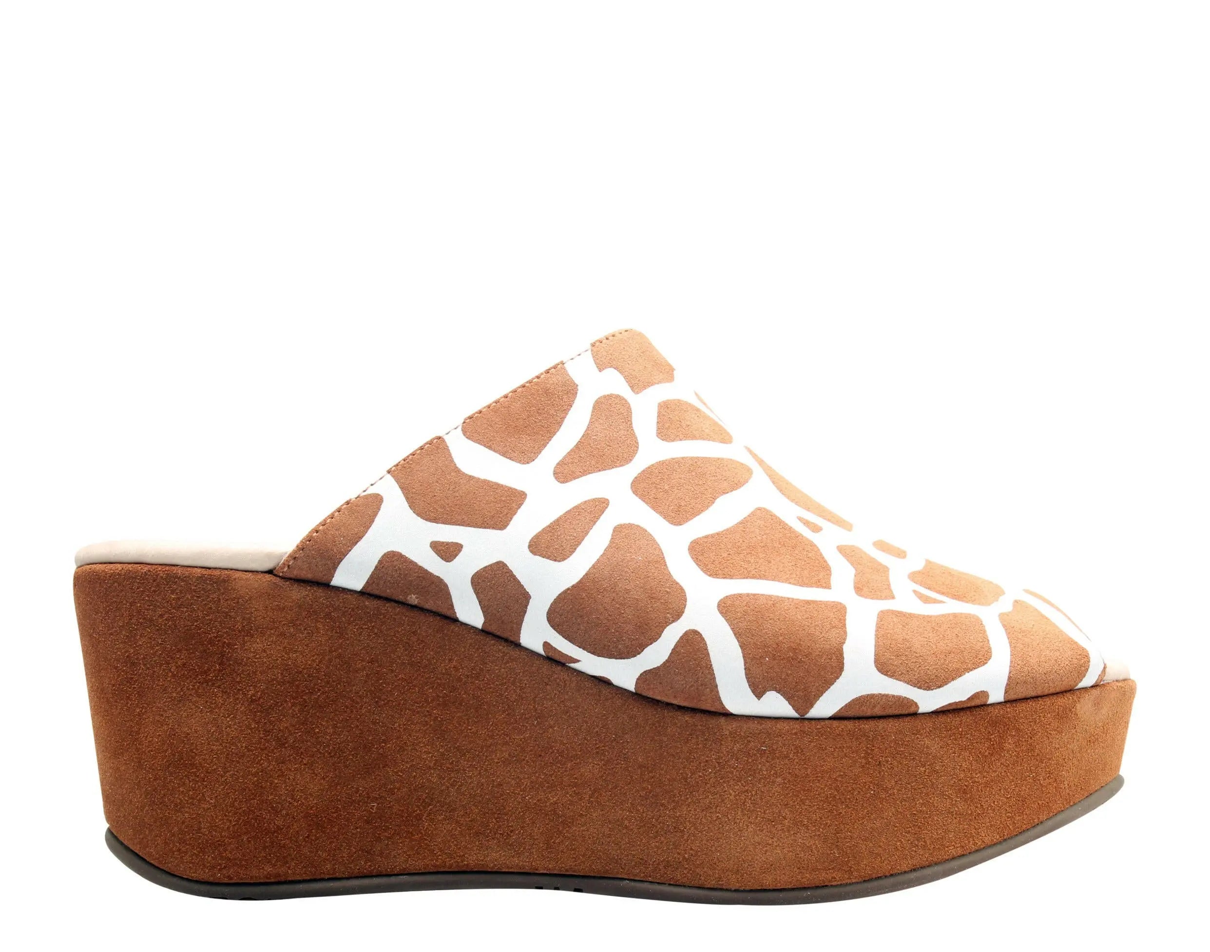 Chocolat Blu Yiona Women Wedge Sandals Brown