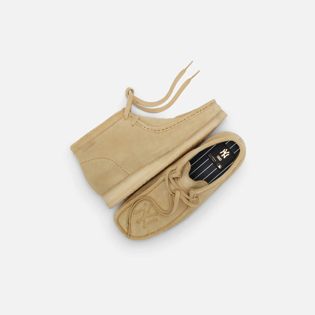 Clarks Originals x Kith x New York Yankees Wallabee Boots Men's Maple Suede 26166616 - High-quality suede boots with a unique collaboration design