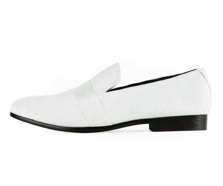 Amali Knight Men's Elegant White Velvet Loafers Smoking Slippers by Amali – Don't Panic Shoes