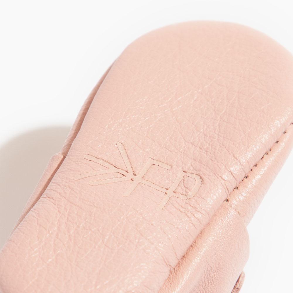 Blush Mary Jane Baby Shoe Mary Jane by Freshly Picked – Don't Panic Shoes