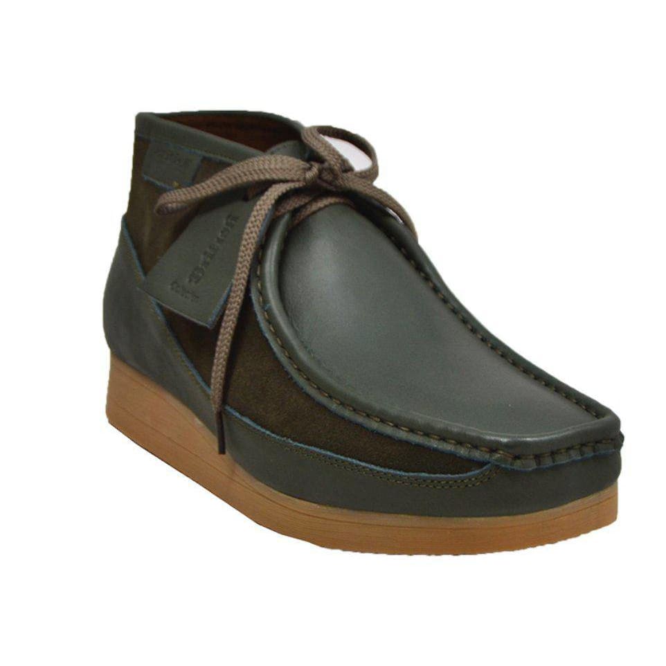 BritiSh Walkers New Castle – Men’s Leather–Suede Chukka Boot | Artisan Blend With Refined British Heritage Shoes by British Walkers – Don't Panic Shoes