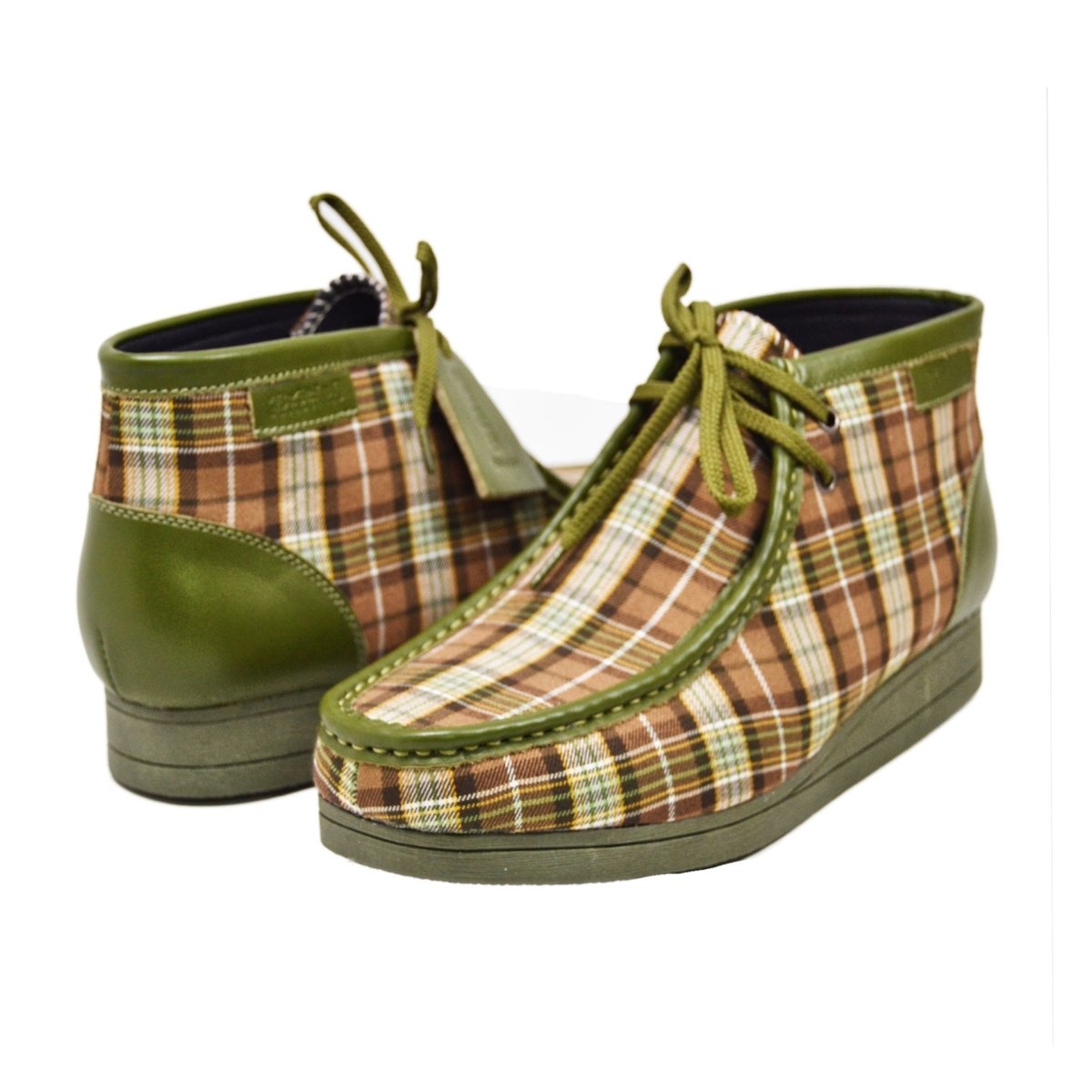 British Walkers New Castle Men's Limited Edition Multicolor Plaid Chukka Boot in Green Multi Plaid