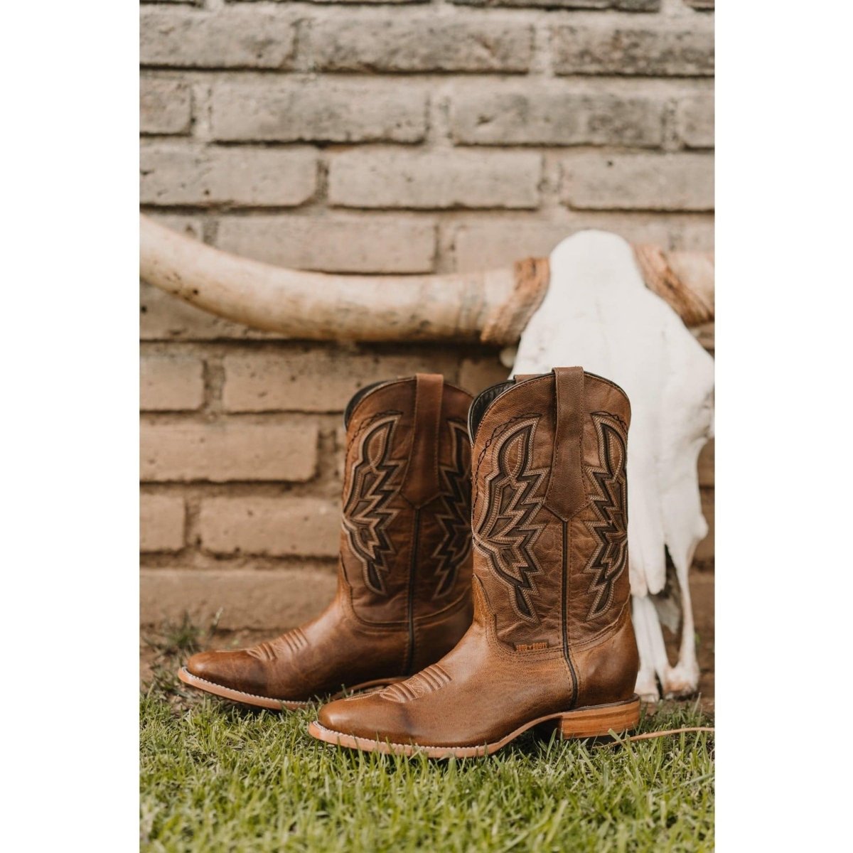 Broad Square Toe Cowboy Boots | Men's Broad Toe Boots (H50028) Cowboy Boots by Soto Boots – Don't Panic Shoes