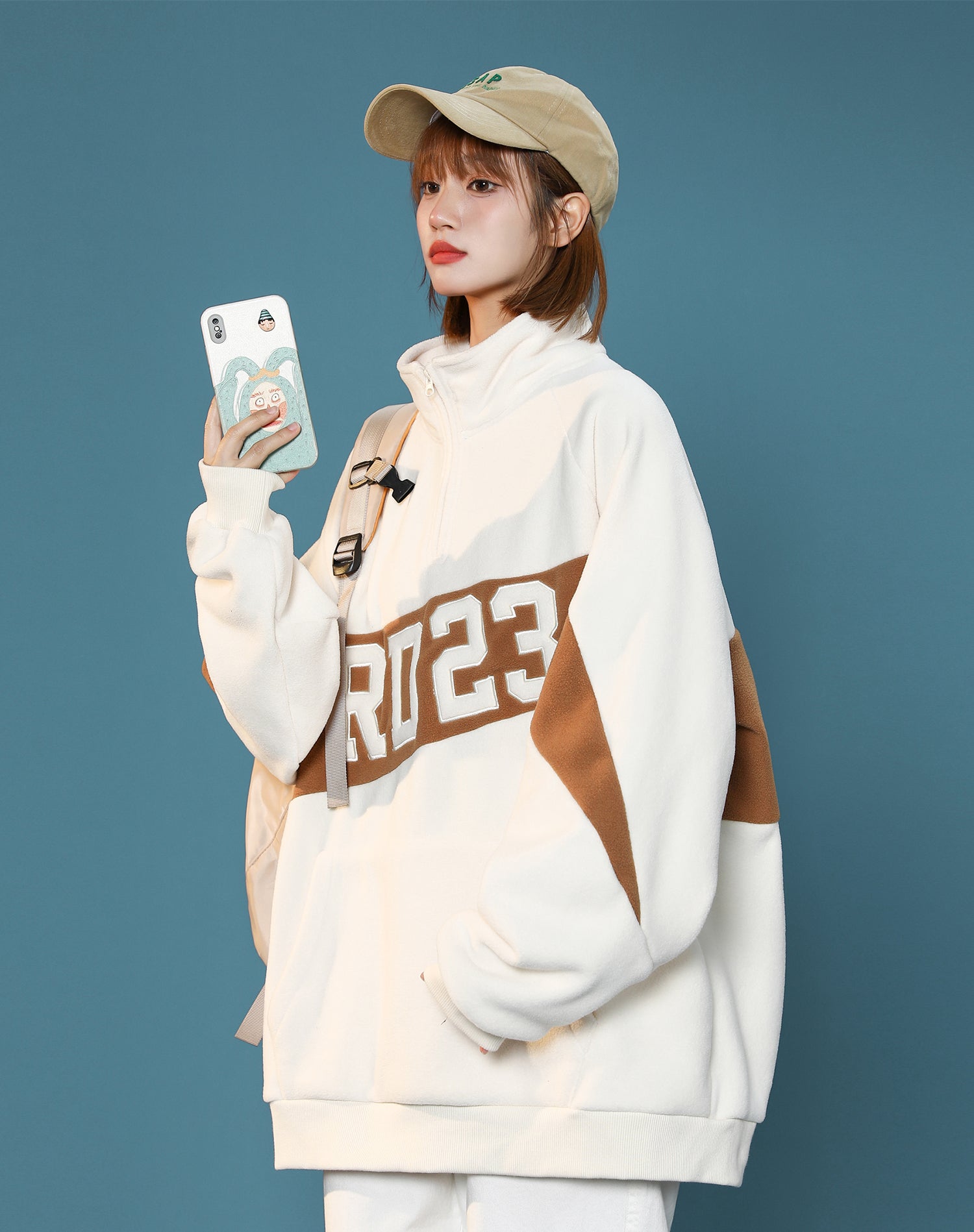 Niepce Women's RD23 Quarter Zip Up Sweatshirt