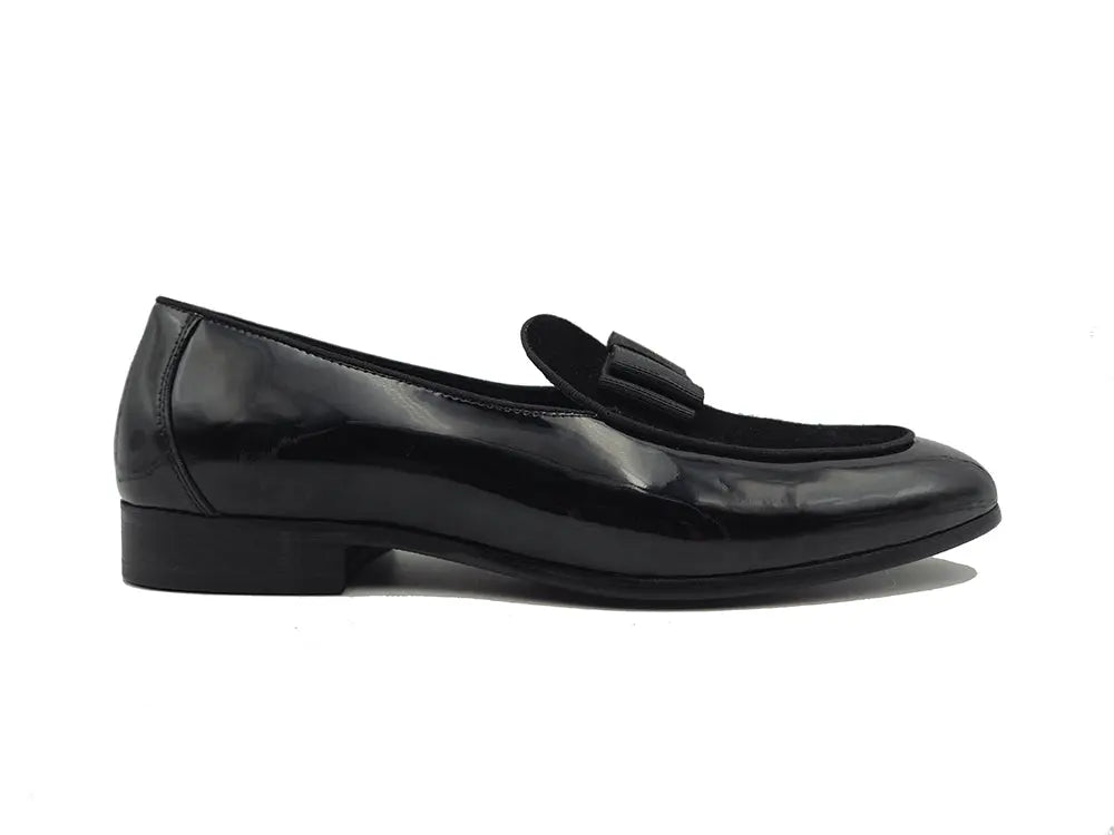 Carrucci Bow Tie Loafer Patent Leather Ks525 - 210sp Shoes by Carrucci Shoes – Don't Panic Shoes