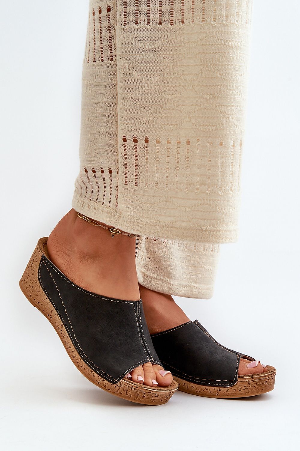 Solenca Soft Arch Flip-Flops