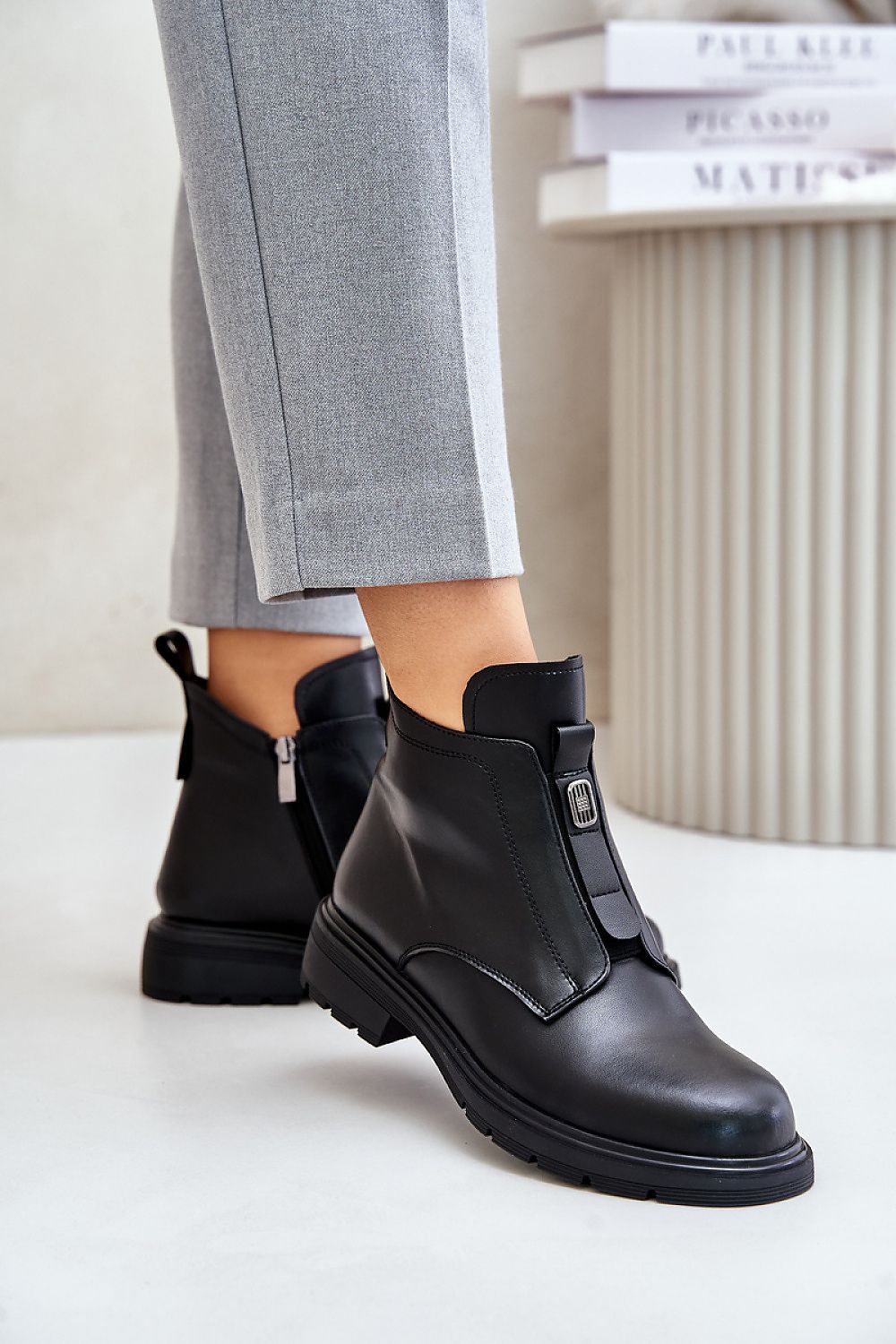 Orlavia Flat Leather Winter Boots
