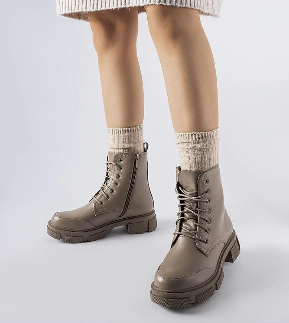 Cavaryn Insulated Lace-Up Winter Boots