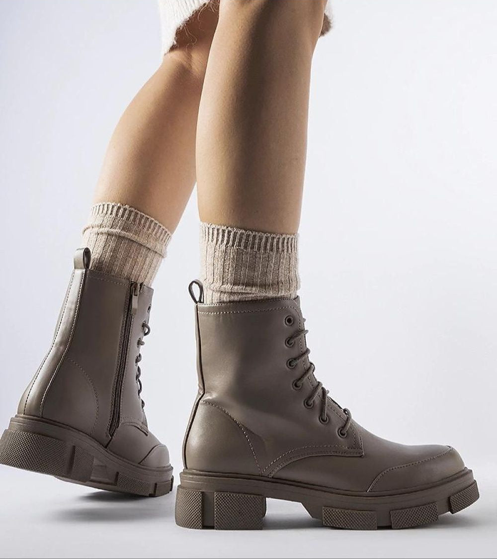 Cavaryn Insulated Lace-Up Winter Boots