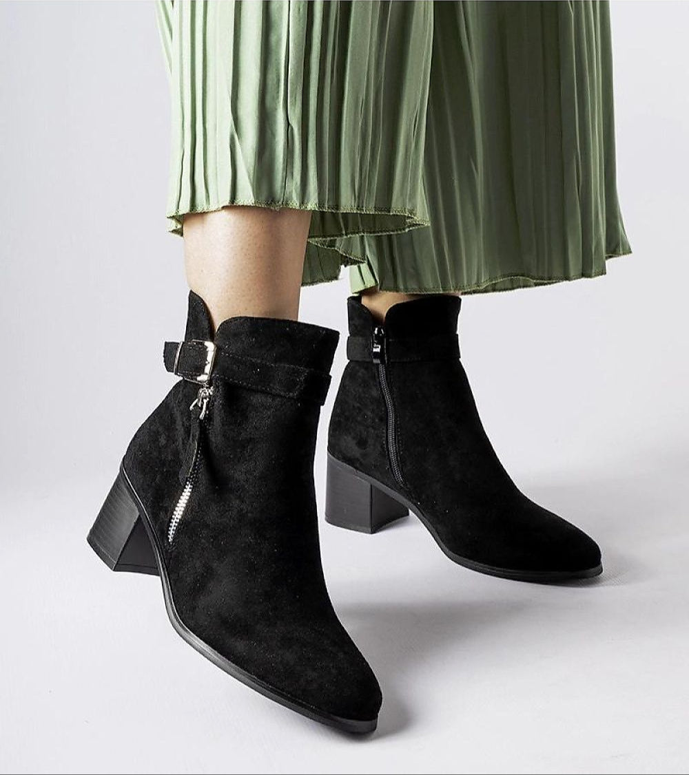 Esmyra low-heel ankle boots