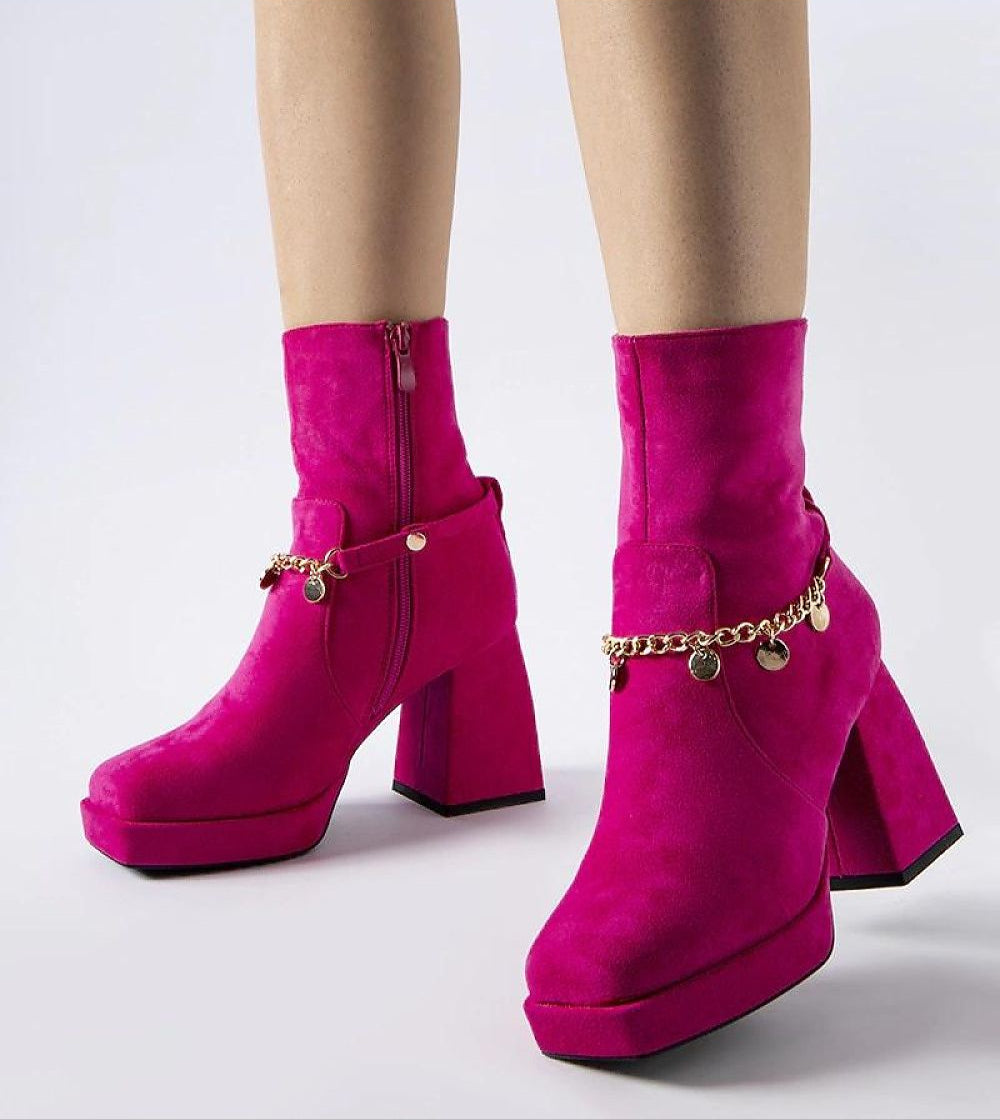 Zelmira pendant square-toe heel boots