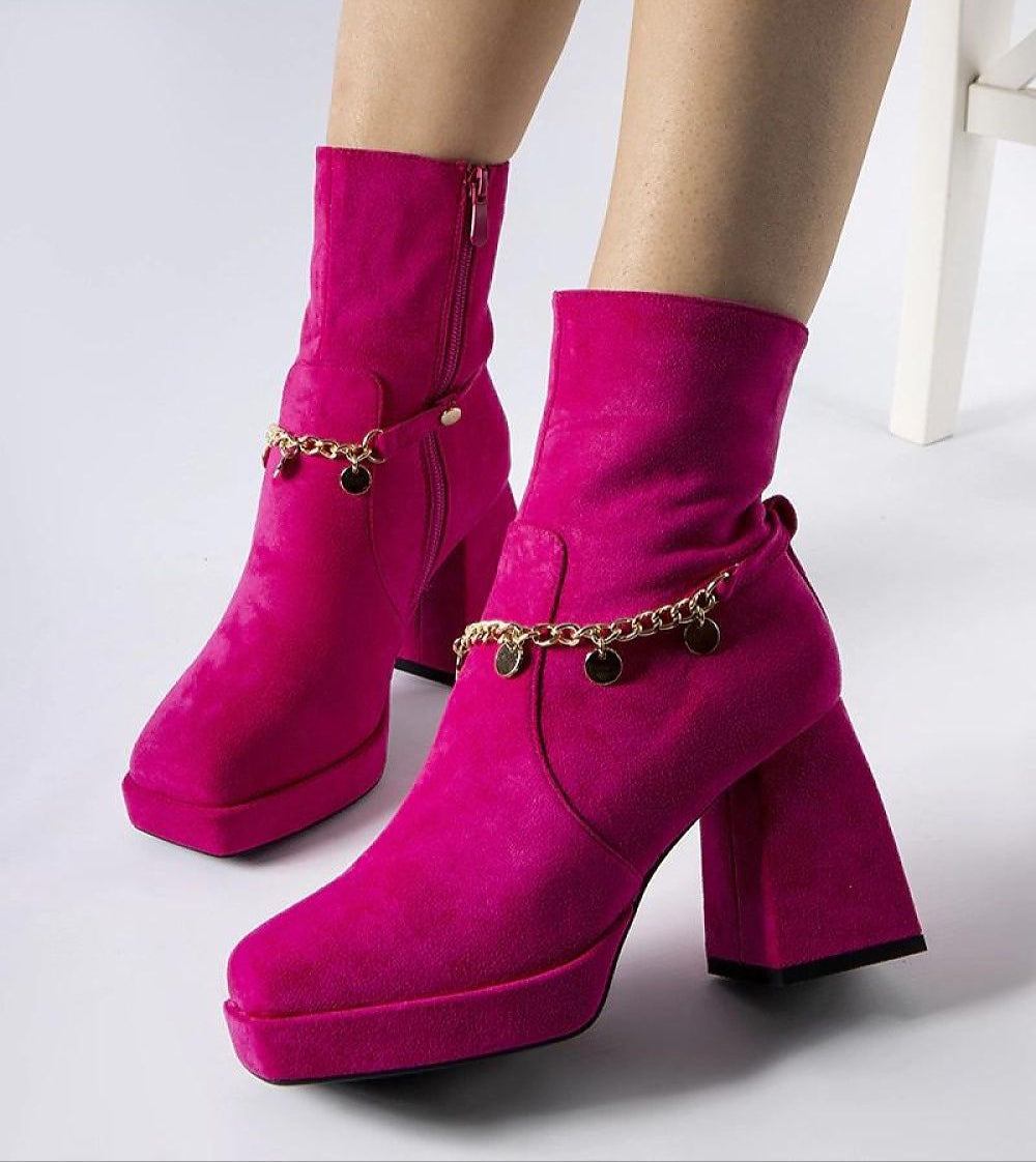 Zelmira pendant square-toe heel boots