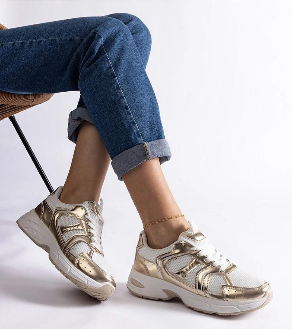 Melvyna White Motion Sneakers