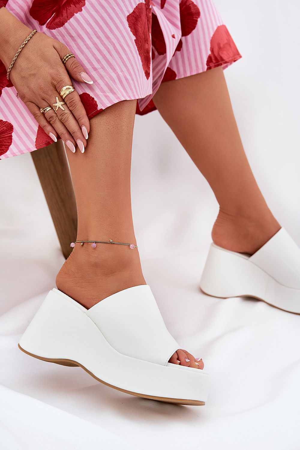 Selentia Faux Leather Wedge Sandals