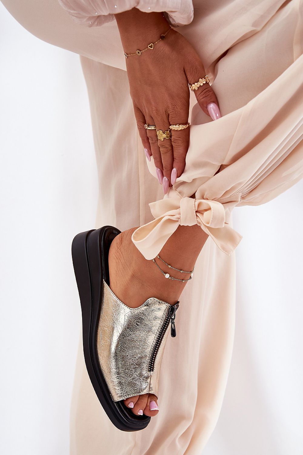 Arvenelle Buckle Accent Wedge Sandals