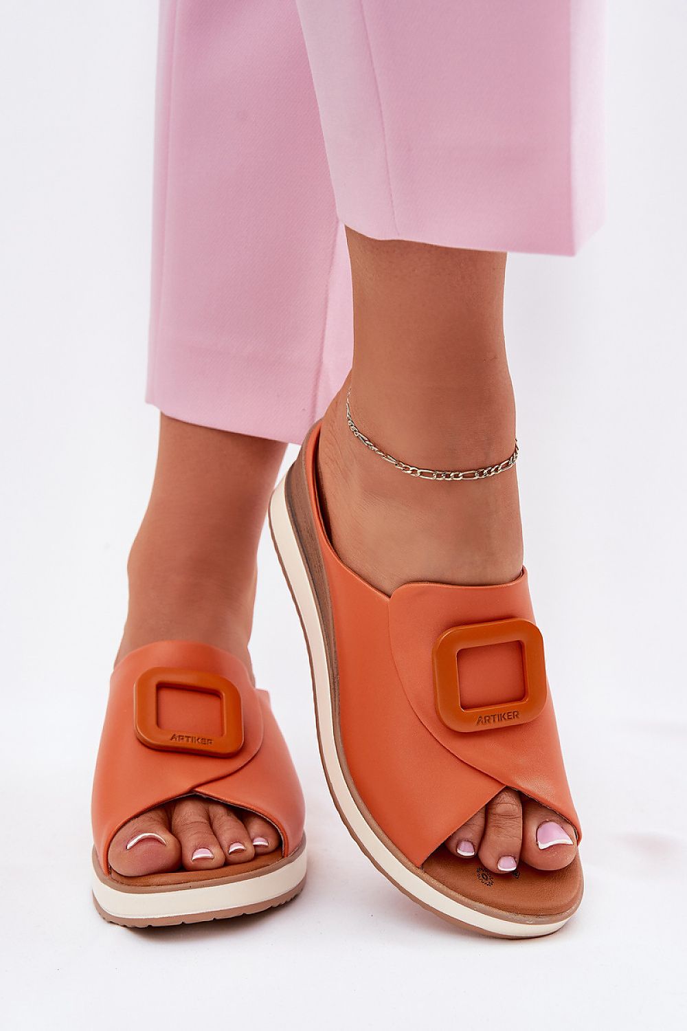 Arelisse Minimal Wedge Flip-Flops