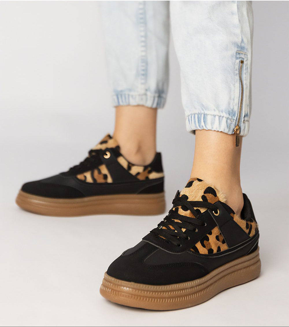 Merisse Panther Accent Sneakers