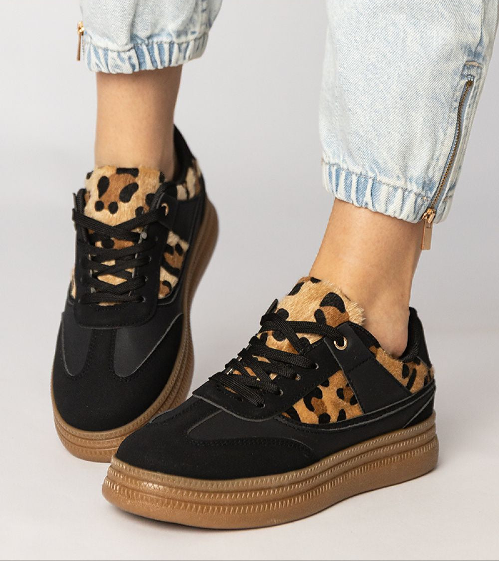 Merisse Panther Accent Sneakers