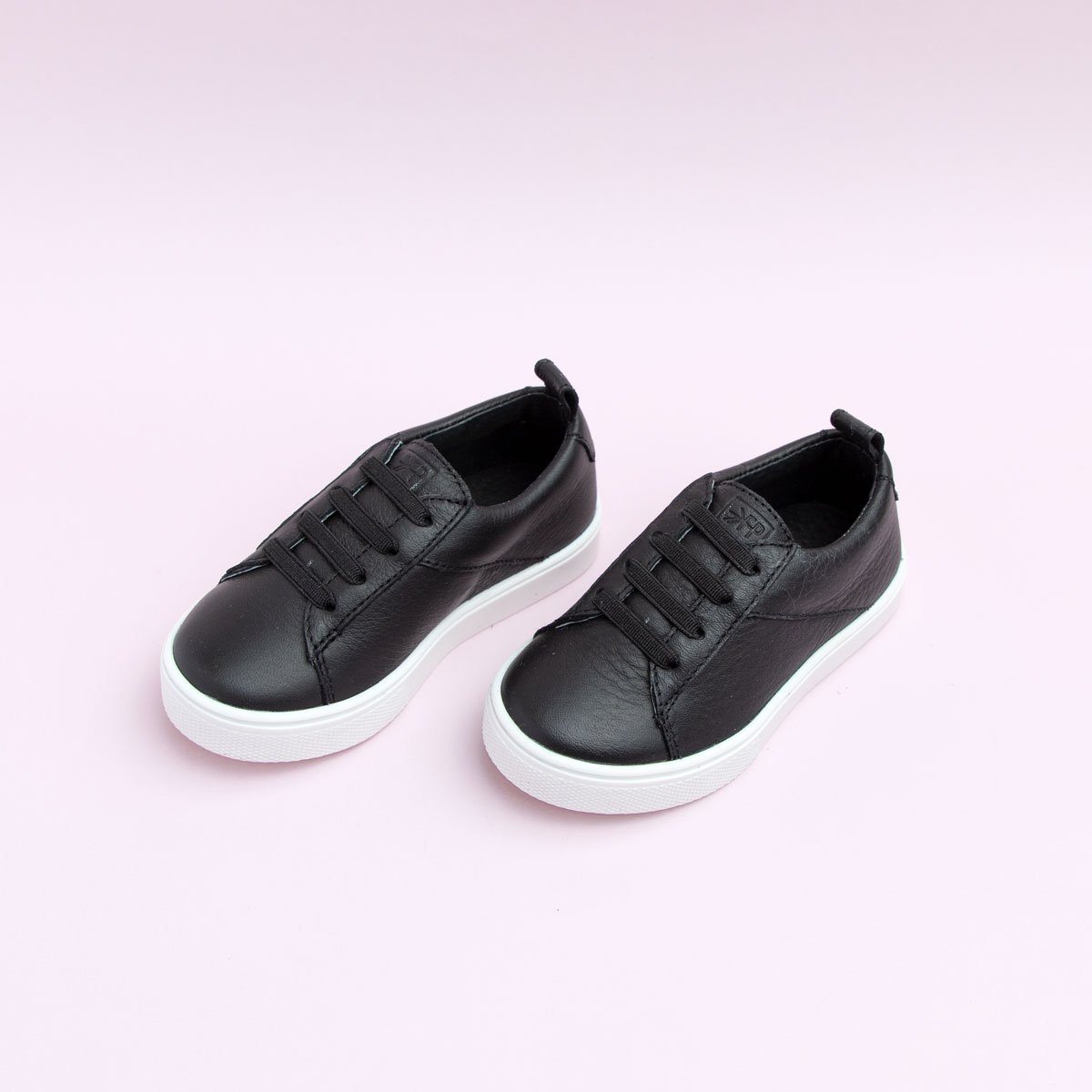 Ebony Classic Lace Up Sneaker Kids - Classic Sneaker by Freshly Picked – Don't Panic Shoes