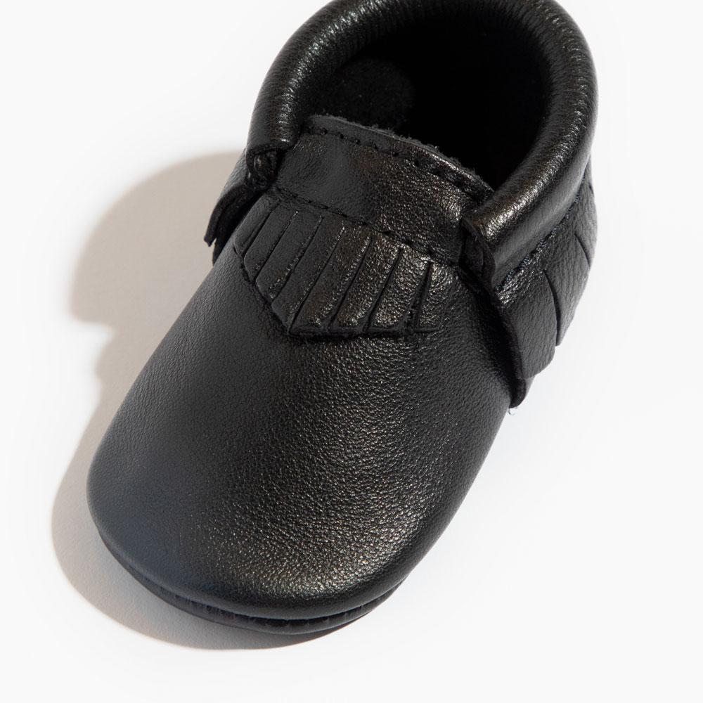 Ebony Moccasin Baby Shoe Moccasin by Freshly Picked – Don't Panic Shoes