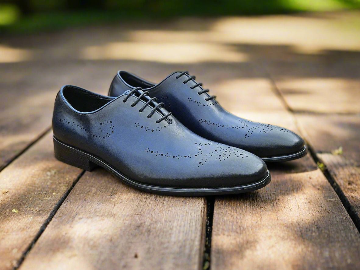 Elegant Classic Whole Cut Oxford Medallions Ks886 - 731 Shoes by Carrucci Shoes – Don't Panic Shoes
