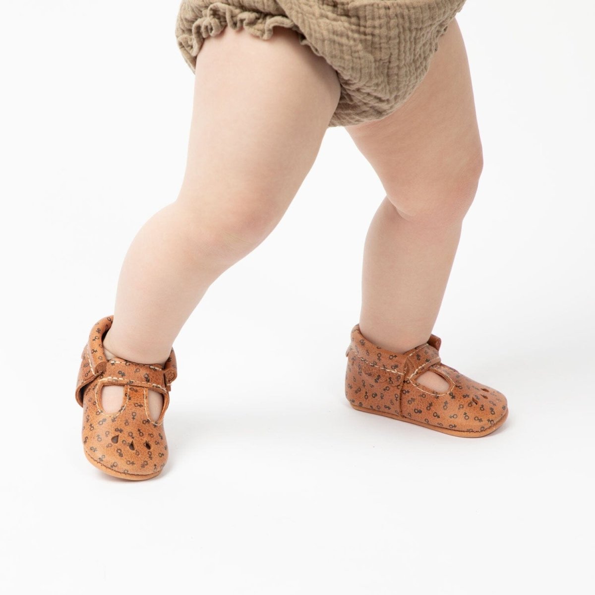 Female Symbol Mary Jane Baby Shoe Mary Jane by Freshly Picked – Don't Panic Shoes