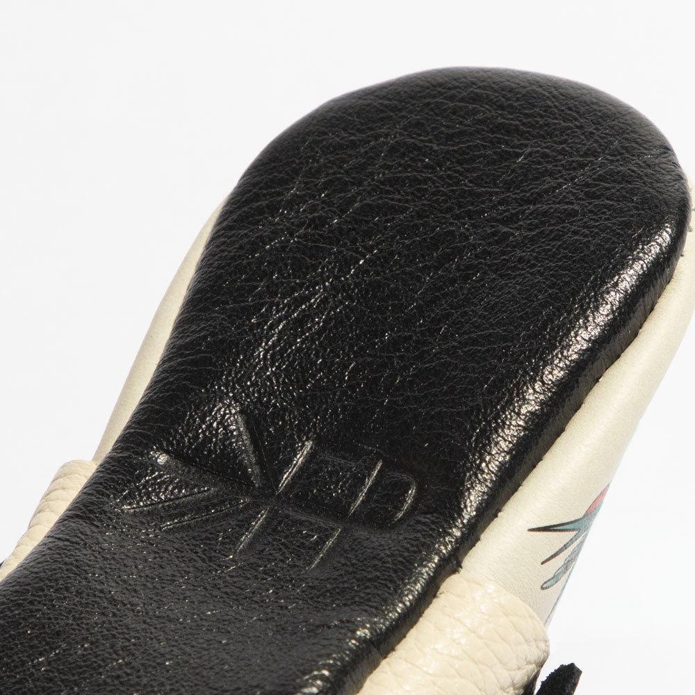 I Heart Mom Moccasin Baby Shoe Moccasin by Freshly Picked – Don't Panic Shoes