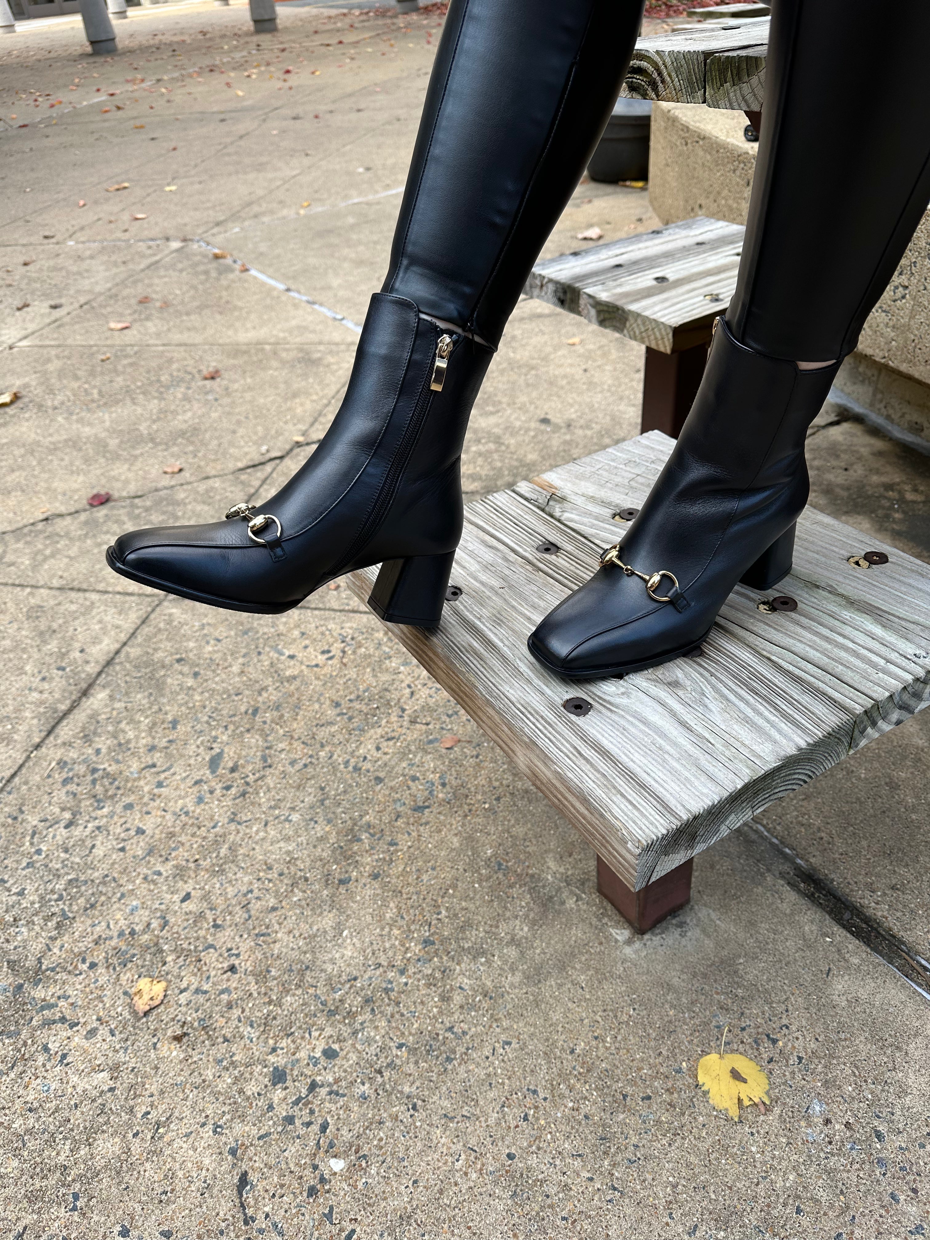 The Bukres Black Leather Block Heel Women Boot