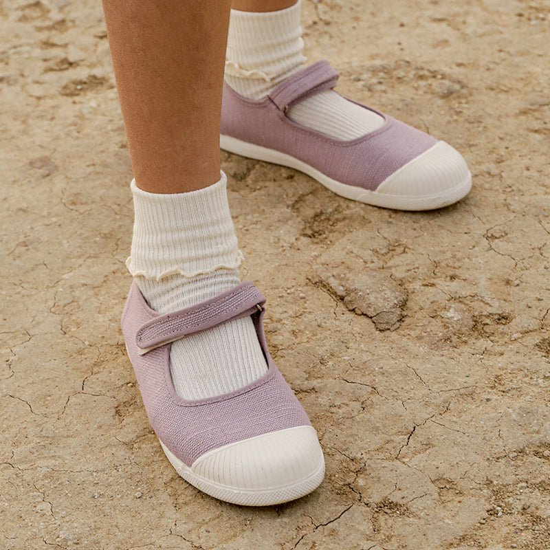 Isabel Lilac Adjustable Velcro Non Slip Rubber Captoe seasonal core SS by Childrenchic – Don't Panic Shoes