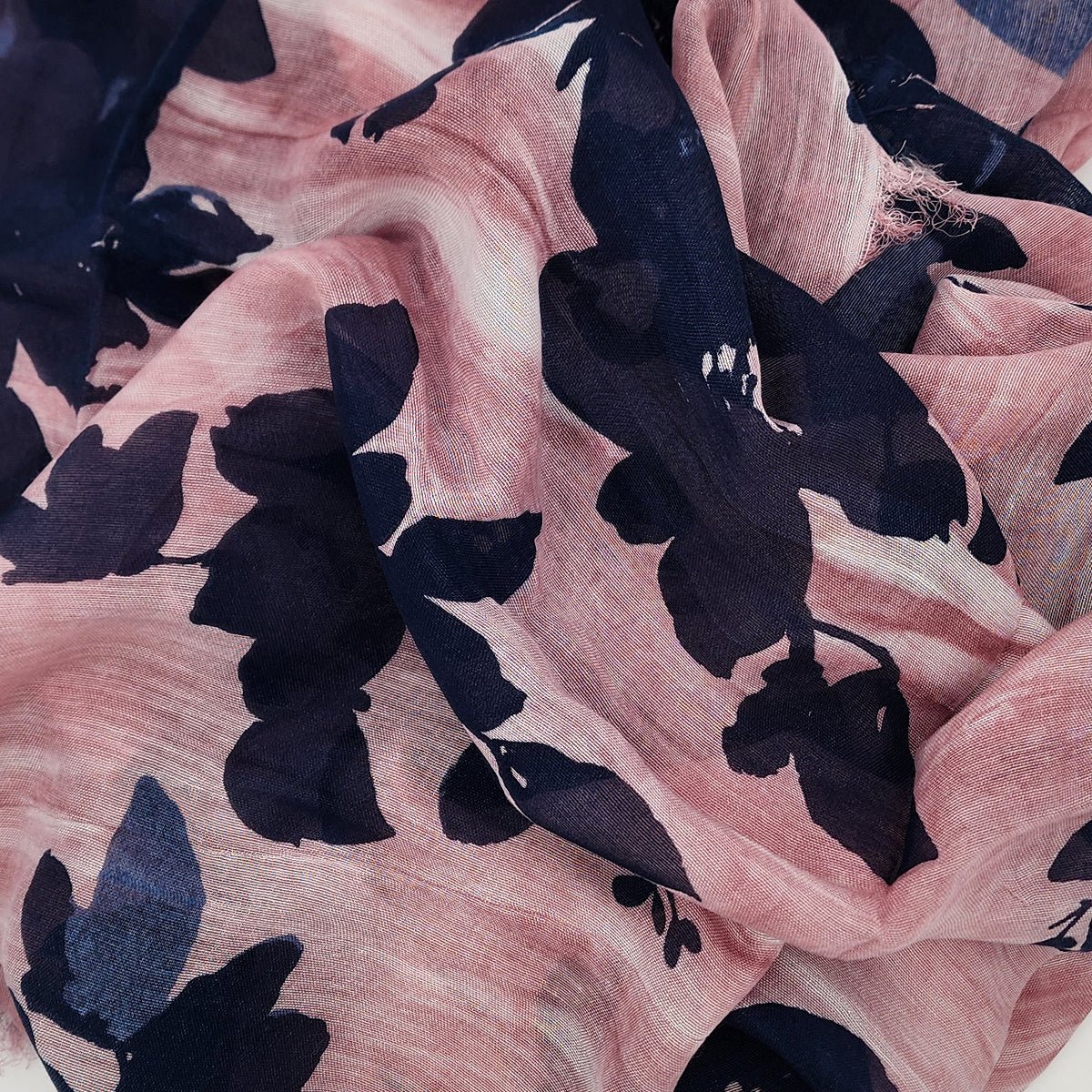 Klein Mauve 26 Bamboo Fiber Art Print Florence Crafted Bamboo Scarves by Mar Soreli – Don't Panic Shoes