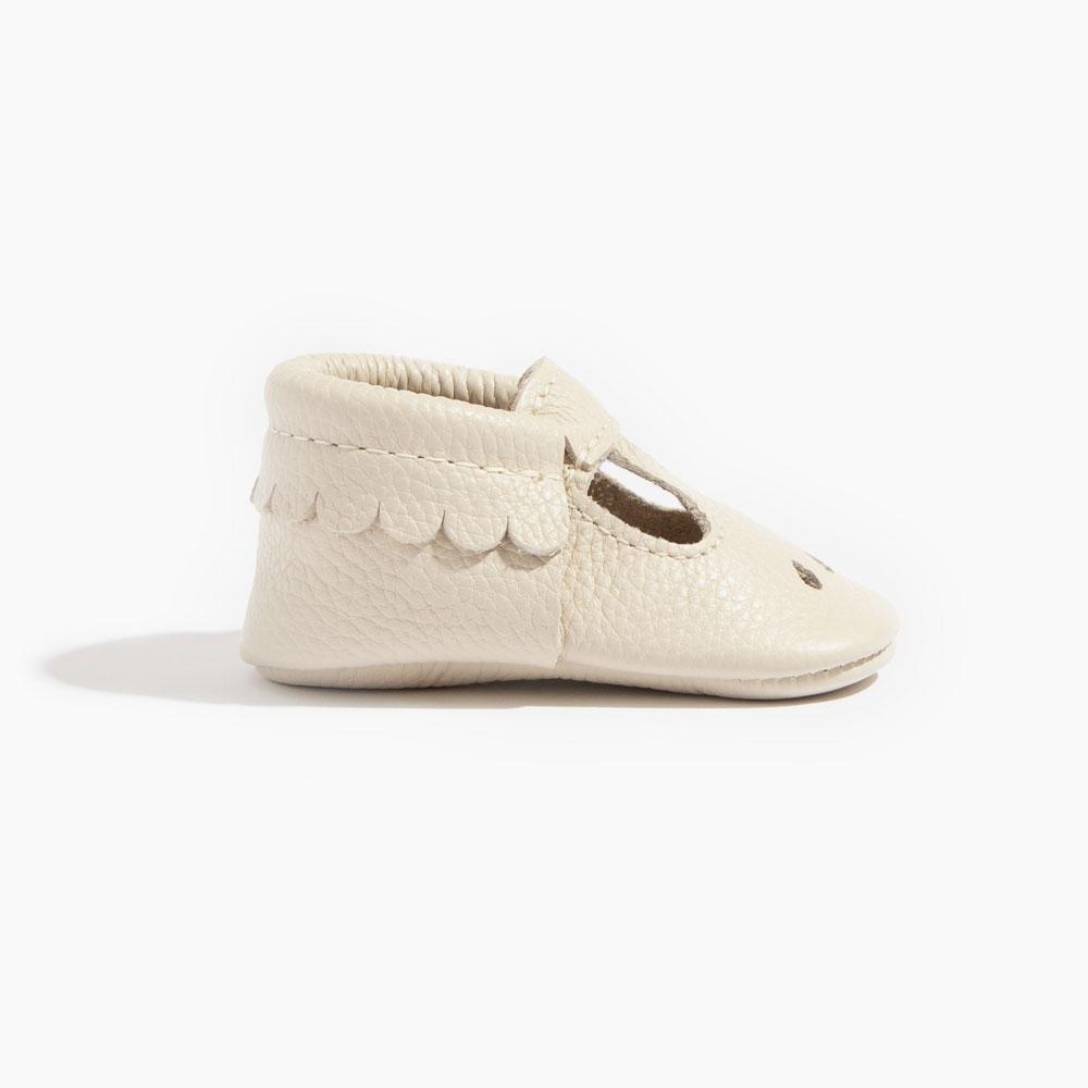 Newborn Birch Mary Jane Baby Shoe Mary Jane by Freshly Picked – Don't Panic Shoes