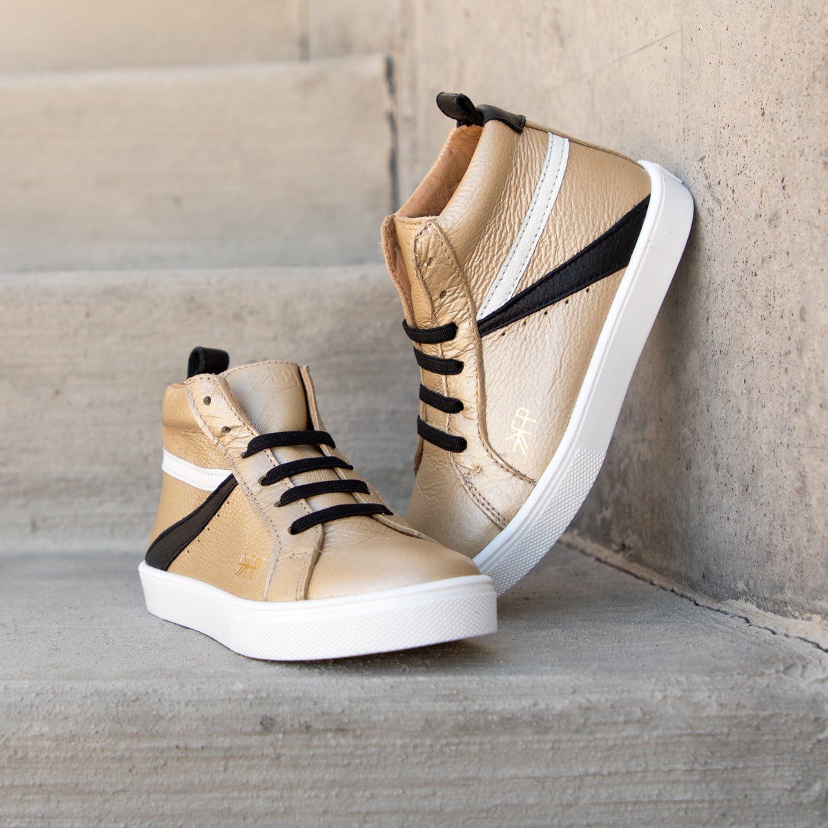 Platinum High Top Sneaker Kids - High Top Sneaker by Freshly Picked – Don't Panic Shoes