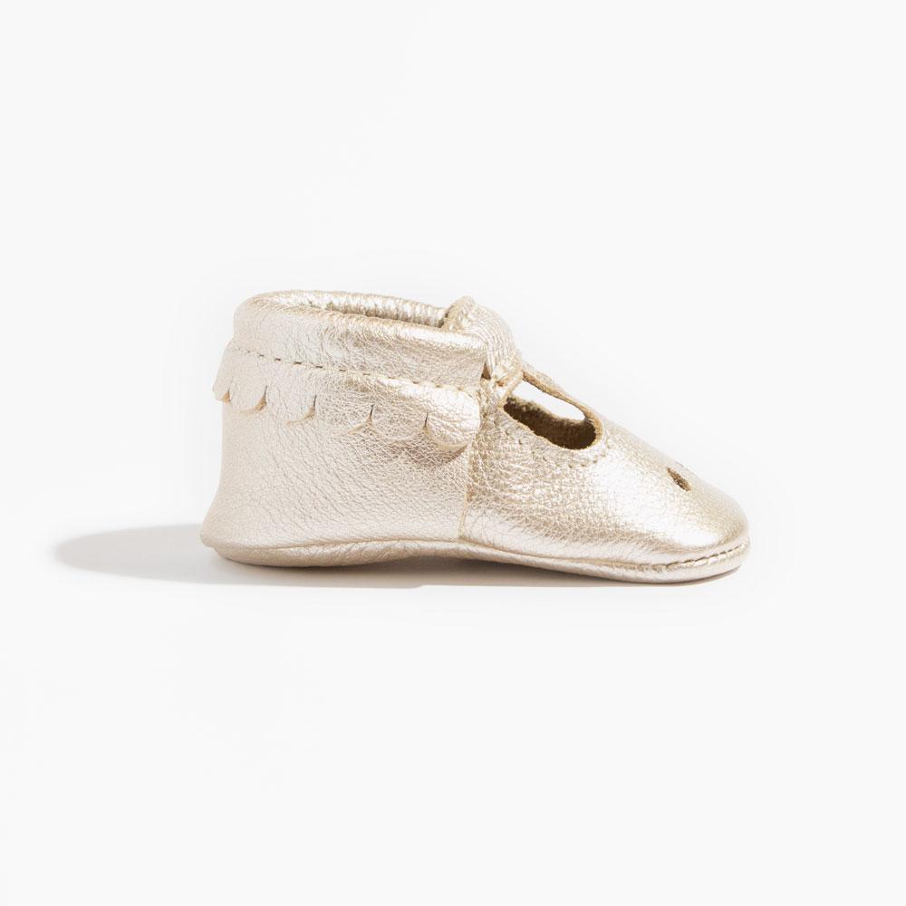 Platinum Mary Jane Baby Shoe Mary Jane by Freshly Picked – Don't Panic Shoes