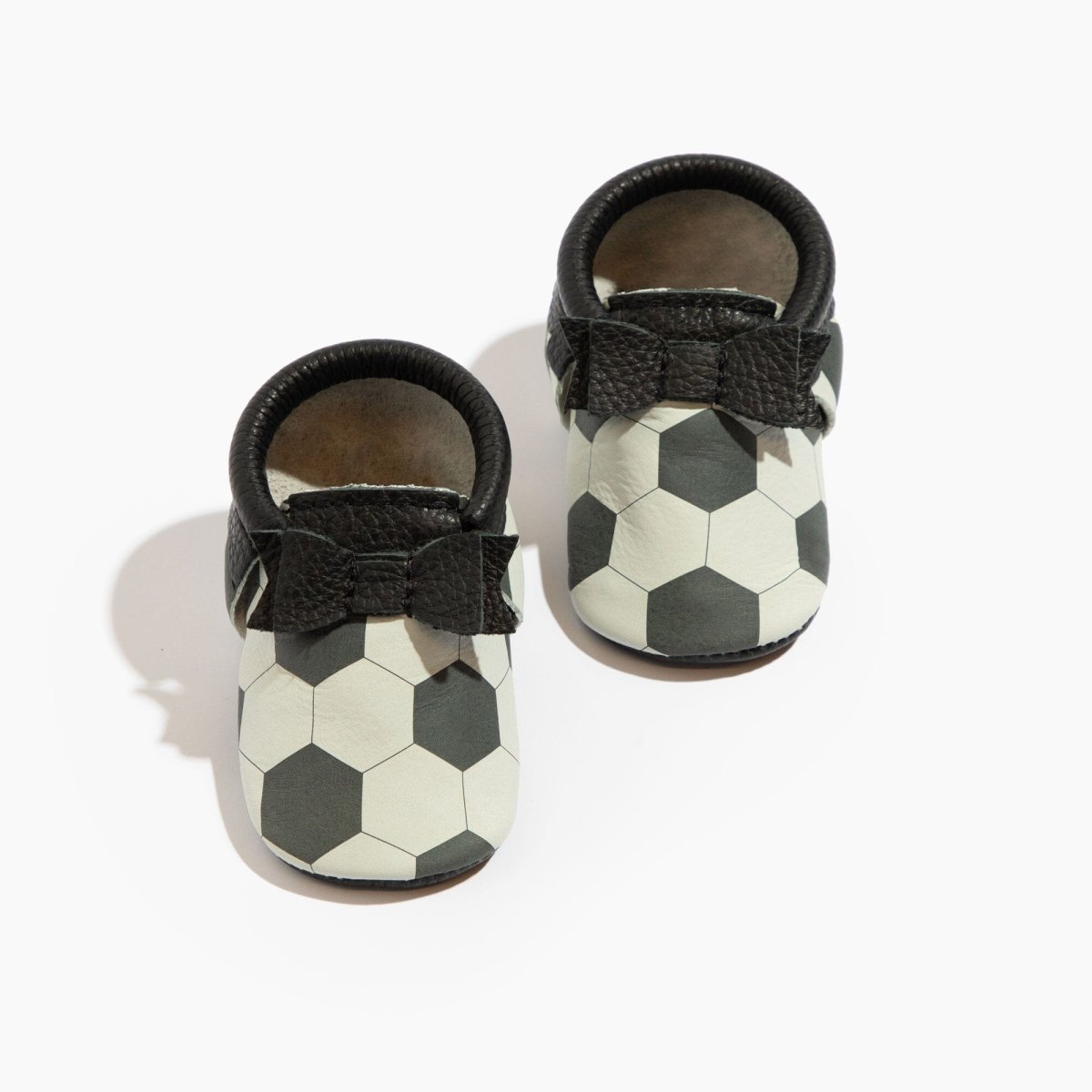 Playmaker Bow Baby Shoe Bow Mocc by Freshly Picked – Don't Panic Shoes