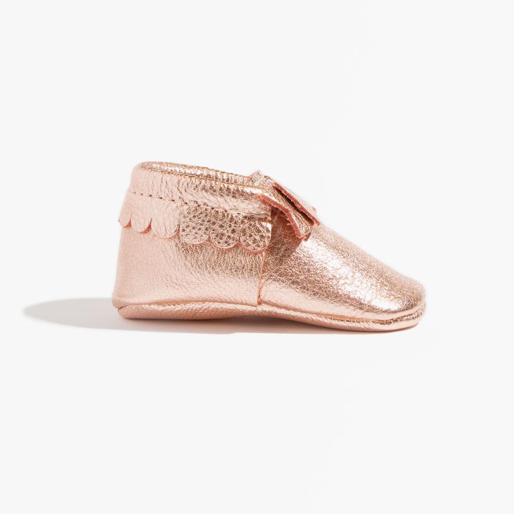 Rose Gold Bow Baby Shoe Bow Mocc by Freshly Picked – Don't Panic Shoes