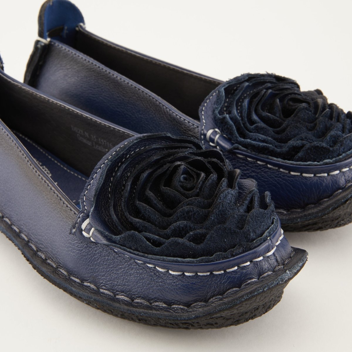 Spring Step Shoes L'artiste Dezi Women's Handpainted Leather Shoes Slip - On Shoe by Spring Step Shoes – Don't Panic Shoes