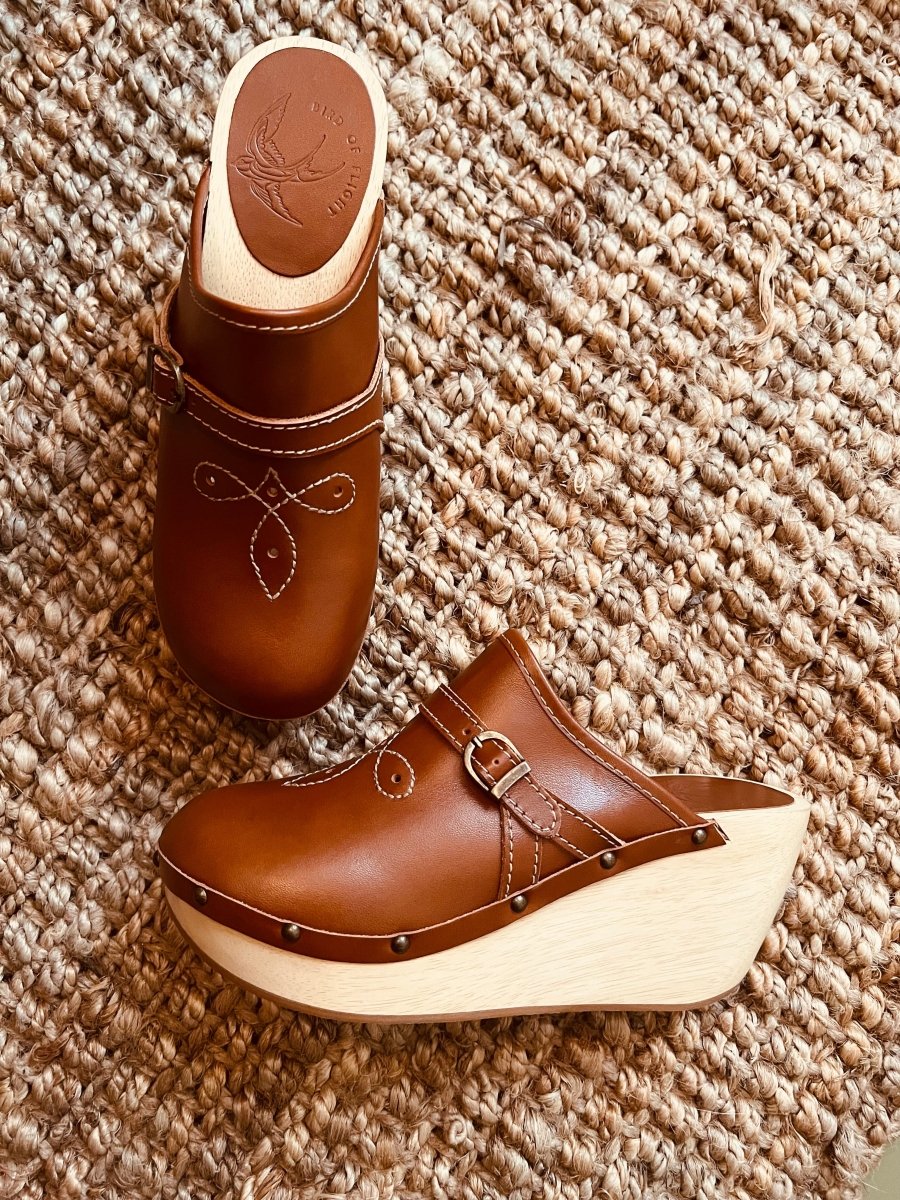 Stevie Clog Shoes by Bird Of Flight – Don't Panic Shoes
