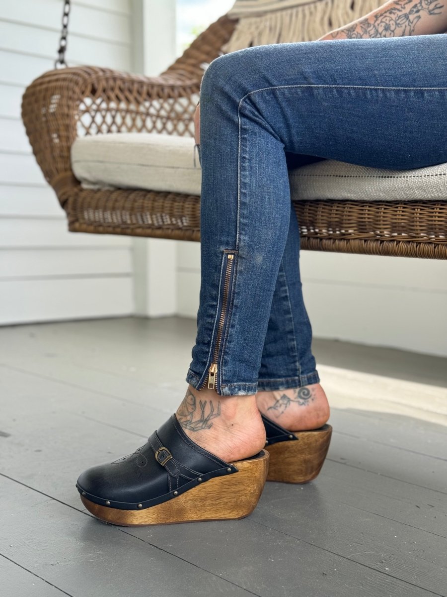 Stevie Clog Shoes by Bird Of Flight – Don't Panic Shoes