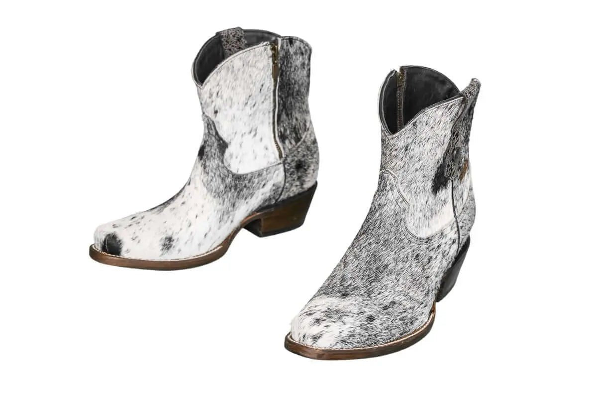 The Loretta Cowhide Boots - Size 8.5 Us by Stiefeld Boots – Don't Panic Shoes