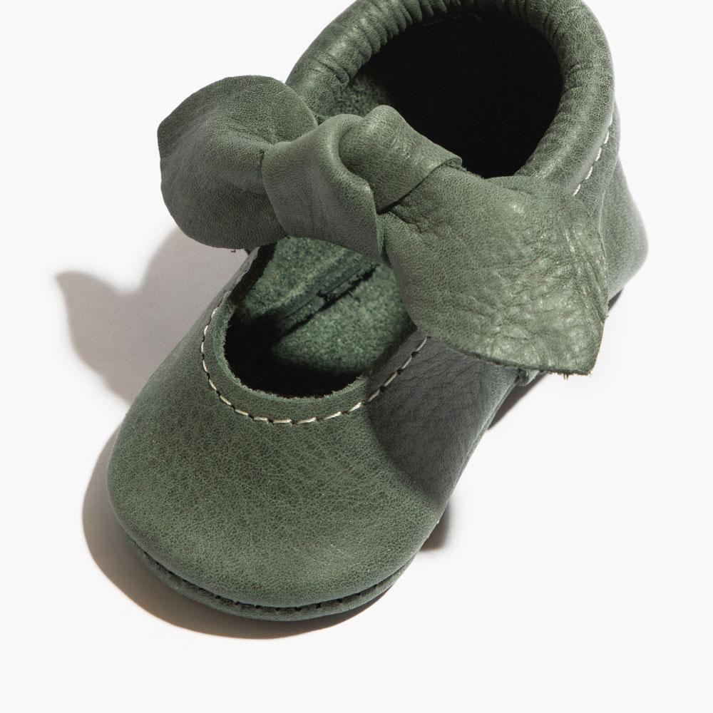 Uinta Knotted Bow Baby Shoe Knotted Bow Mocc by Freshly Picked – Don't Panic Shoes